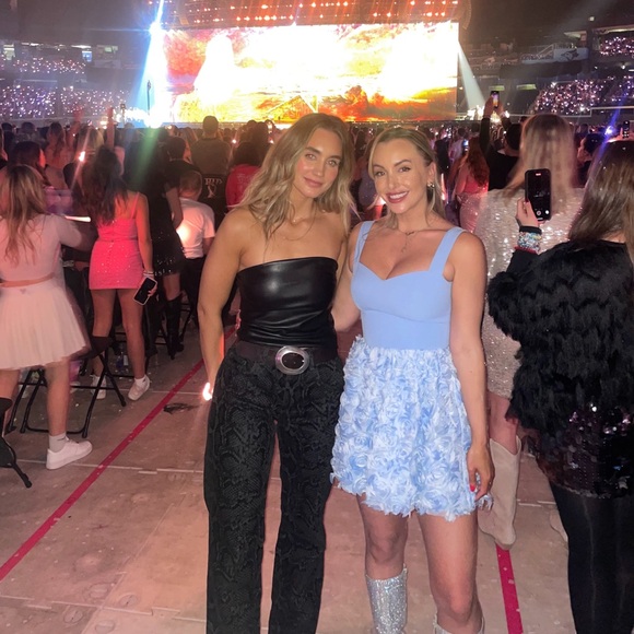 ANTHROPOLOGY Melanie Floral Appliqué Mixed Media Minidress. - Picture 5 of 6